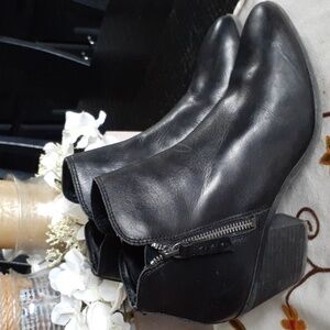 FRYE ANKLE BOOTIES LEATHER